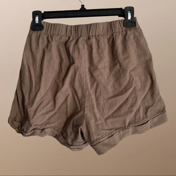 🚨SOLD🚨  SHEIN | Green High-Waisted Paper Bag Belted Shorts - Picture 3 of 4